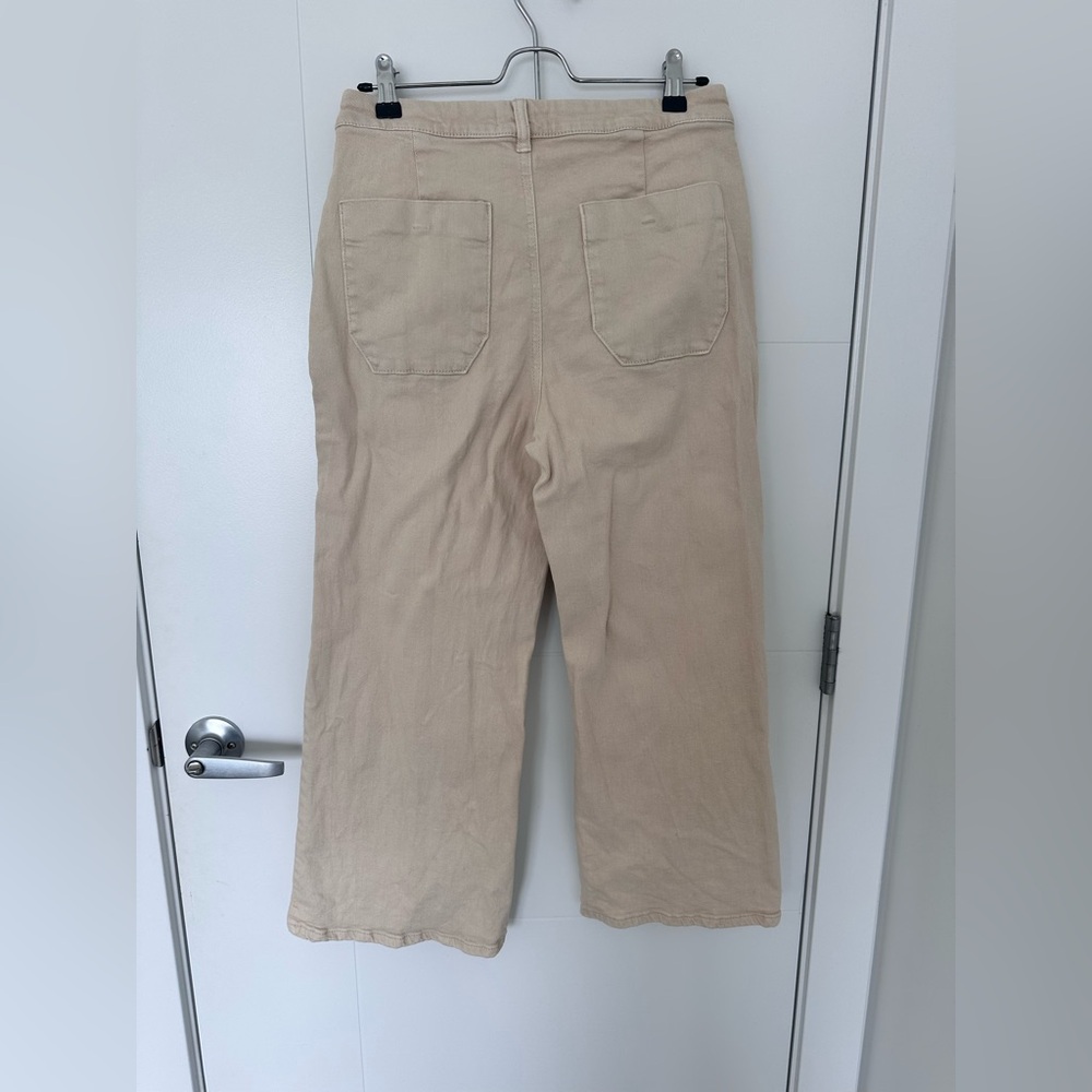 DEX Wide-Leg Pants with Button Detail - Picture 5 of 5